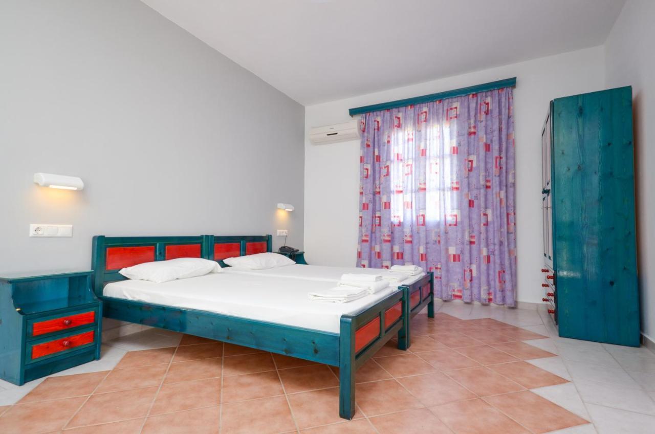 Hotel Fanis Agia Anna  Exterior foto